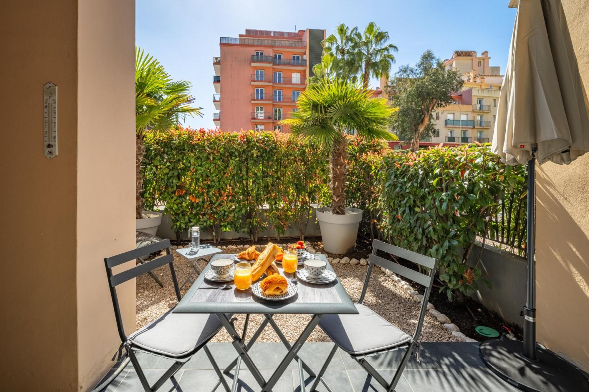 Le Coq Wagner - Parking - Air Conditioning - Pool Apartment Menton Exterior foto